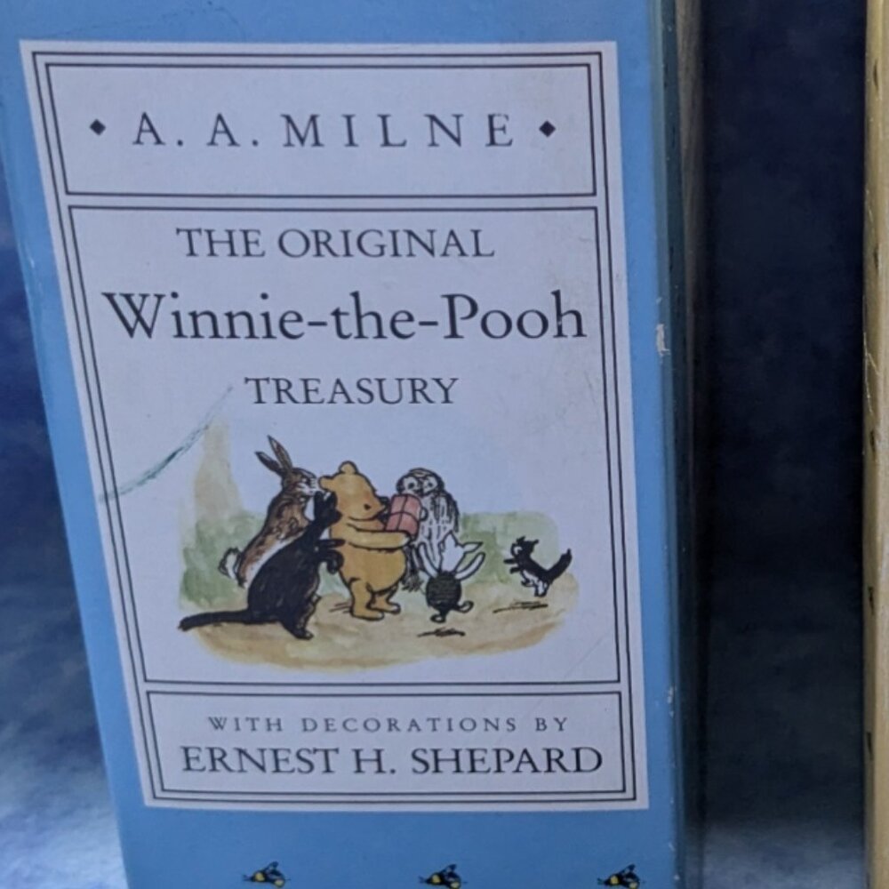 2 Original Winnie-the-Pooh Treasuries - Picture 2 of 9